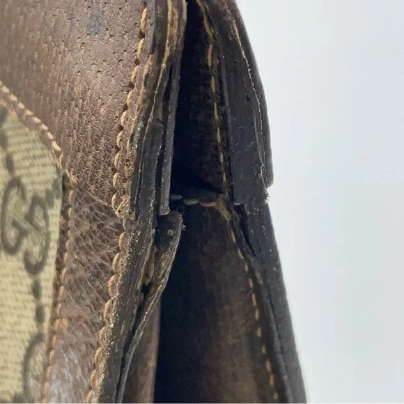 Authentic Vintage Gucci Clutch. Fair condition - Picture 11 of 11
